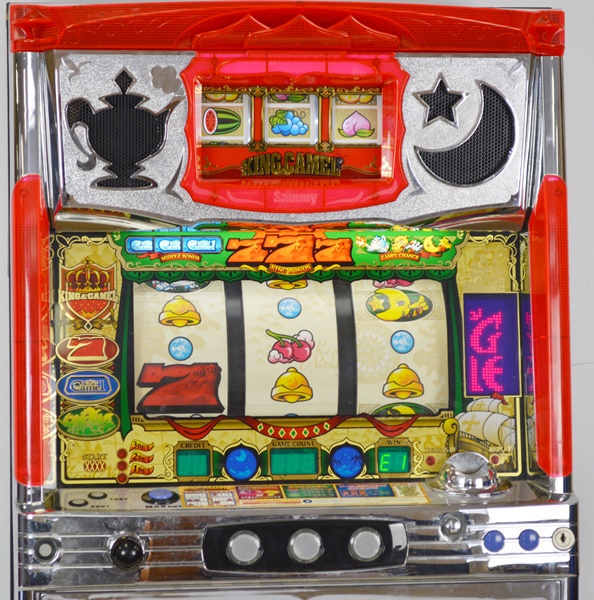 "King Camel" Pachislo Gaming Machine