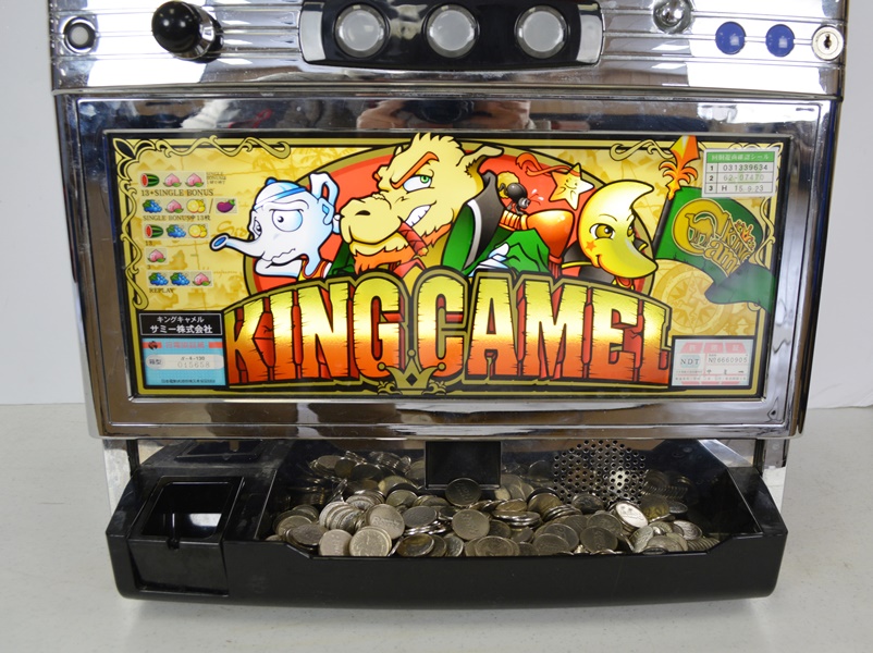 "King Camel" Pachislo Gaming Machine