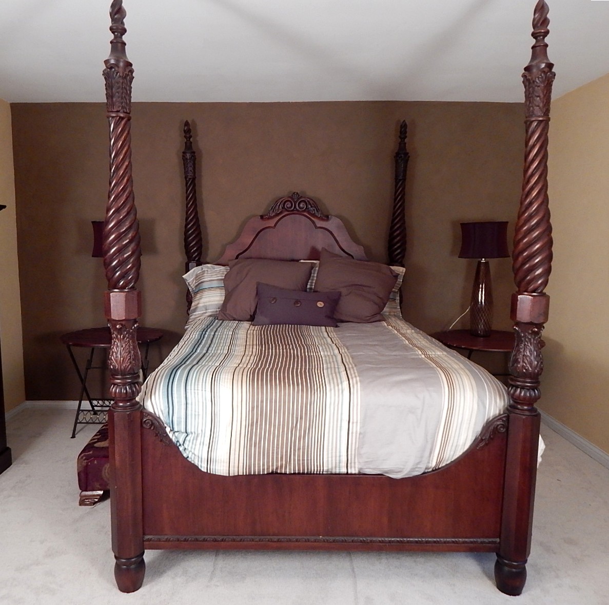 Thomasville Queen Four Poster Bed