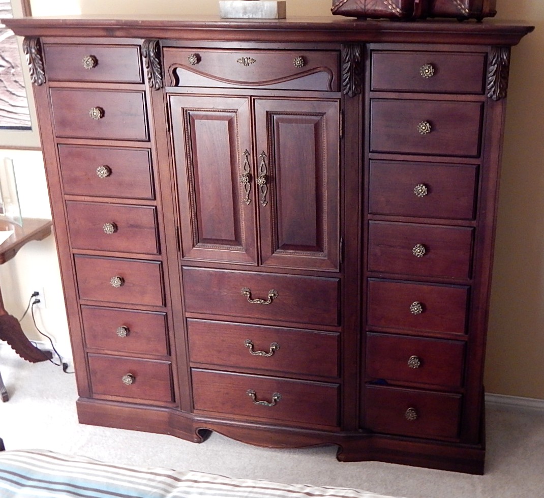 Thomasville Master Chest/Armoire