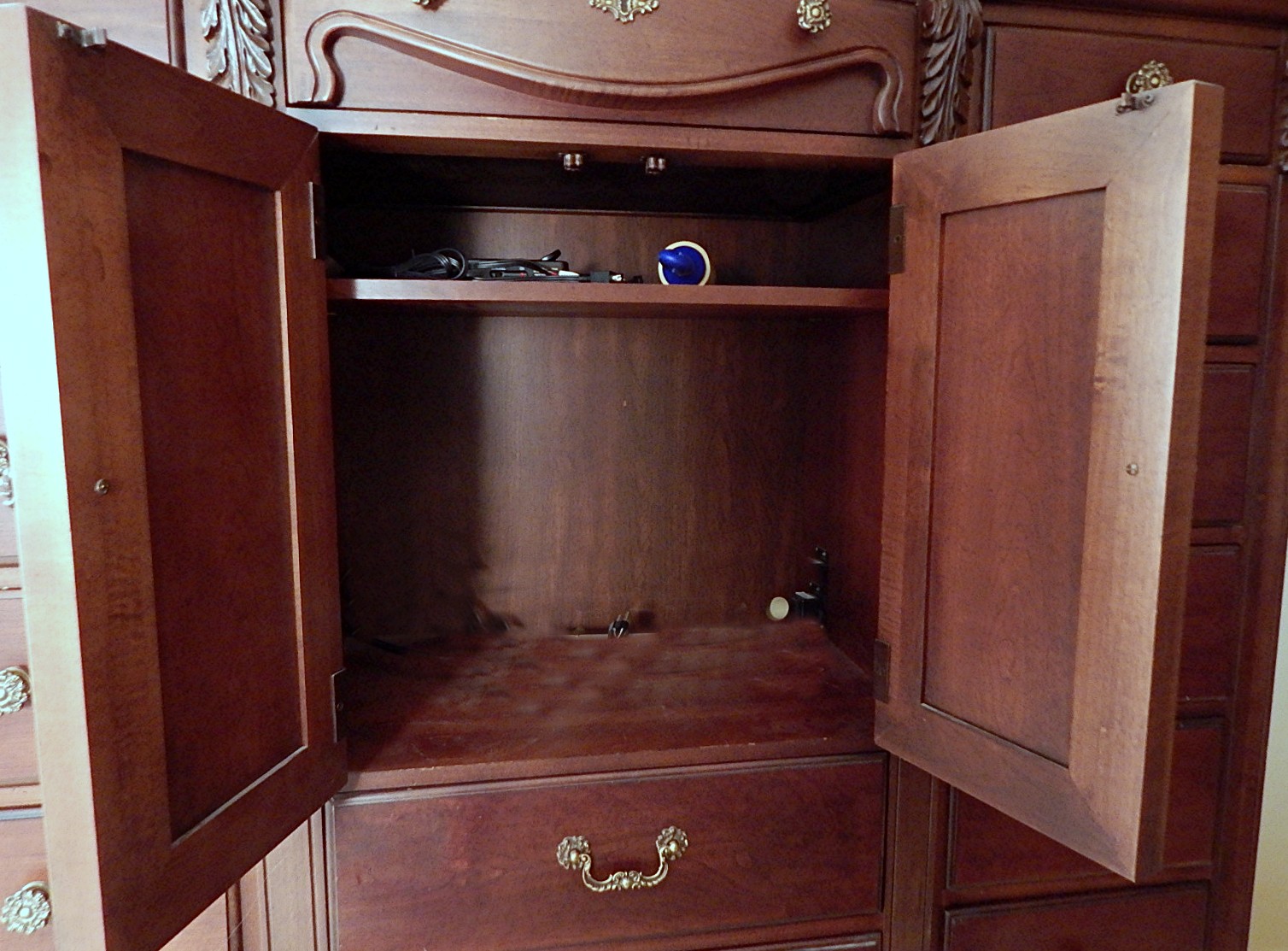 Thomasville Master Chest/Armoire