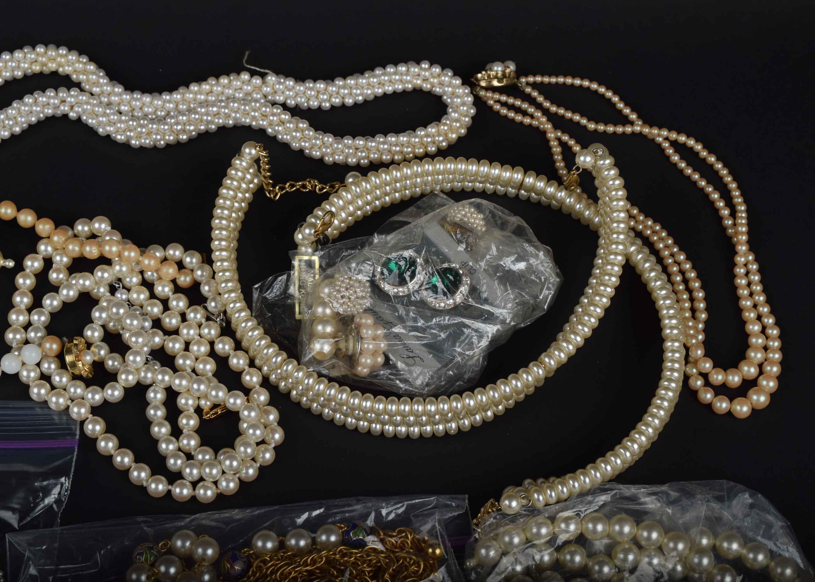 Women's Faux Pearl Jewelry Collection