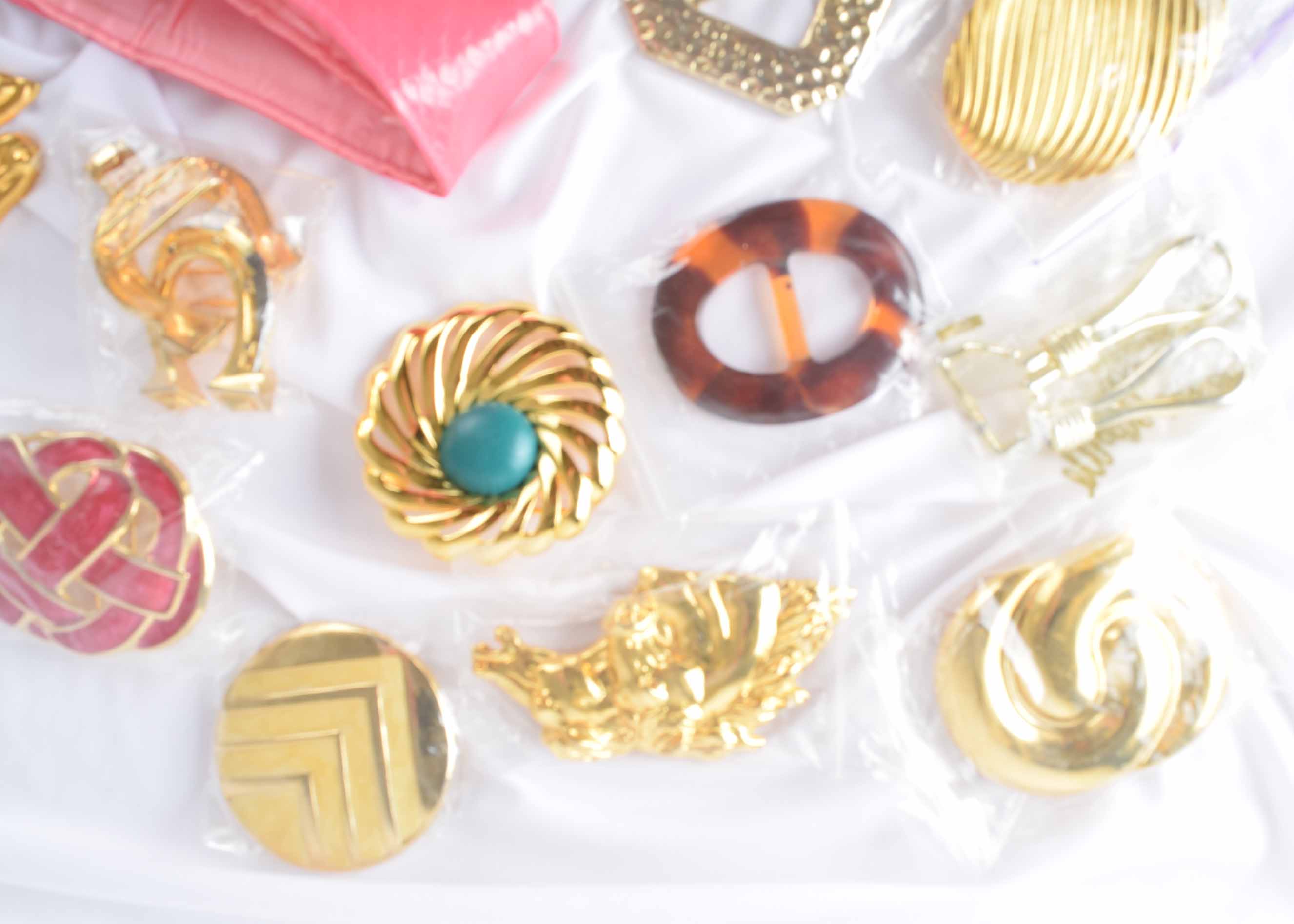 Women's Belt Buckle Assortment