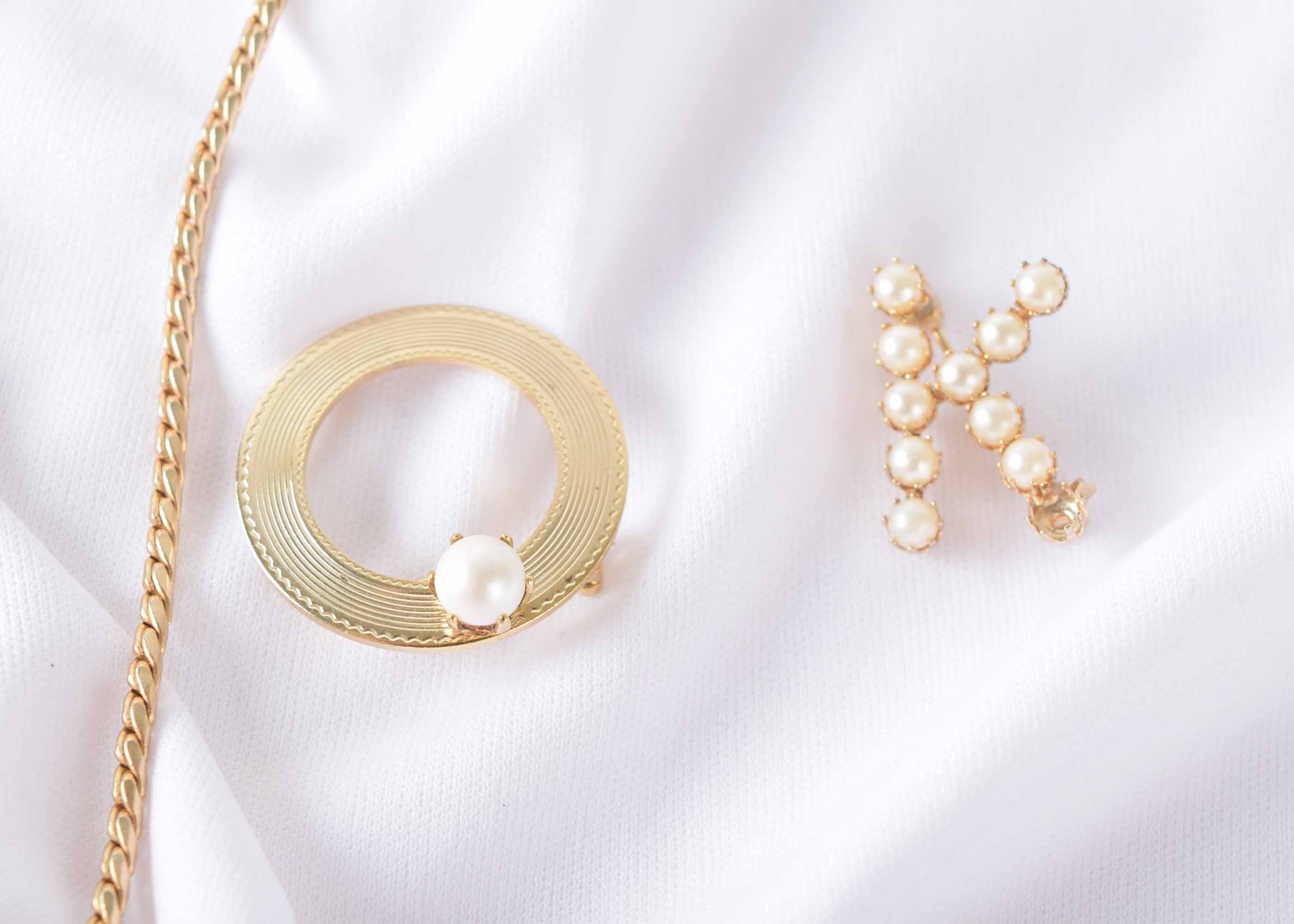 Vintage Jewelry Assortment