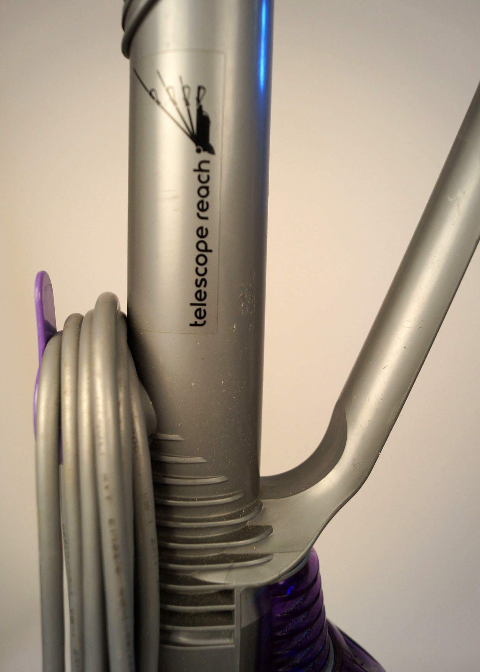 Dyson DC28 Vacuum Cleaner