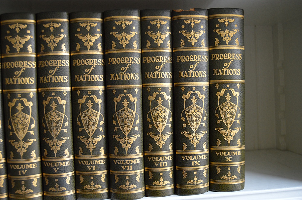 10 Volumes "Progress of Nations"