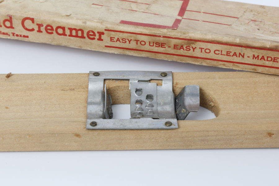 Vintage Lee's Corn Cutter