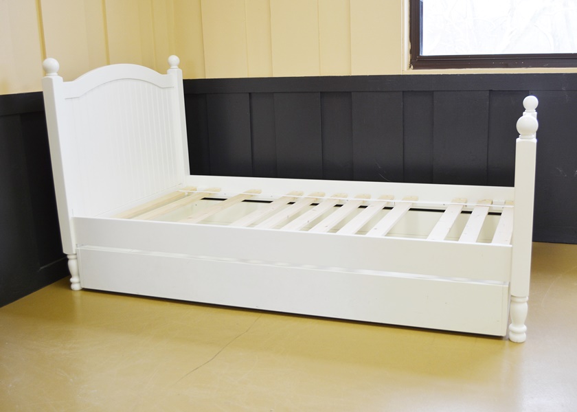 Pottery Barn Kids White Twin Bed With Trundle