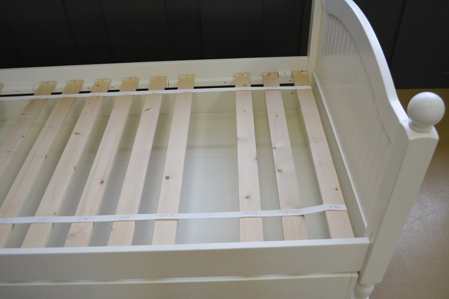 Pottery Barn Kids White Twin Bed With Trundle