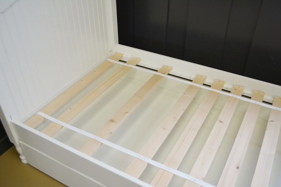 Pottery Barn Kids White Twin Bed With Trundle