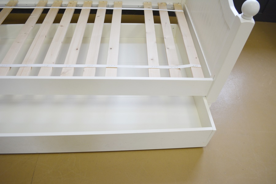 Pottery Barn Kids White Twin Bed With Trundle
