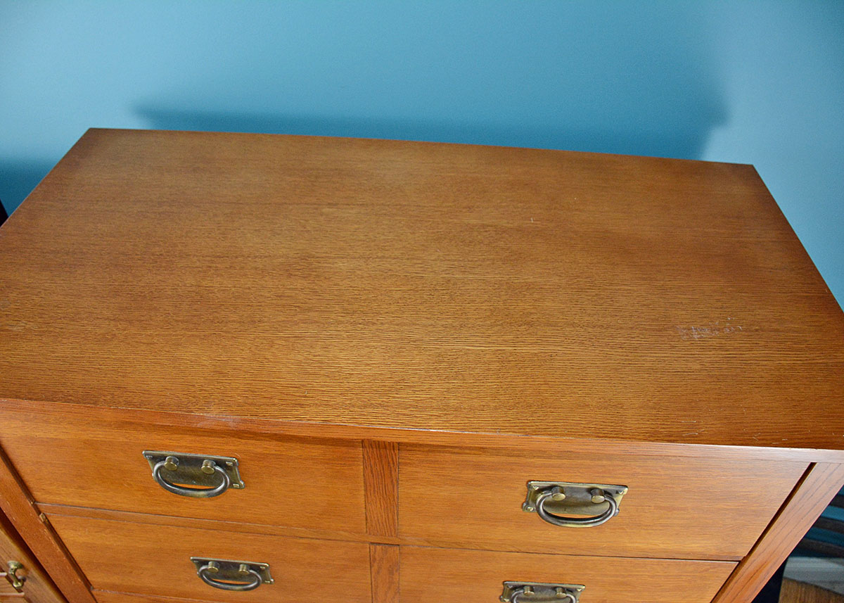 Basset Chest of Drawers