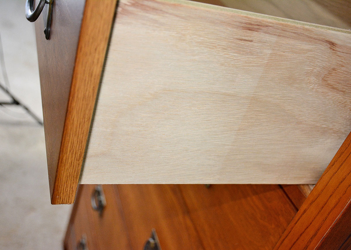 Basset Chest of Drawers