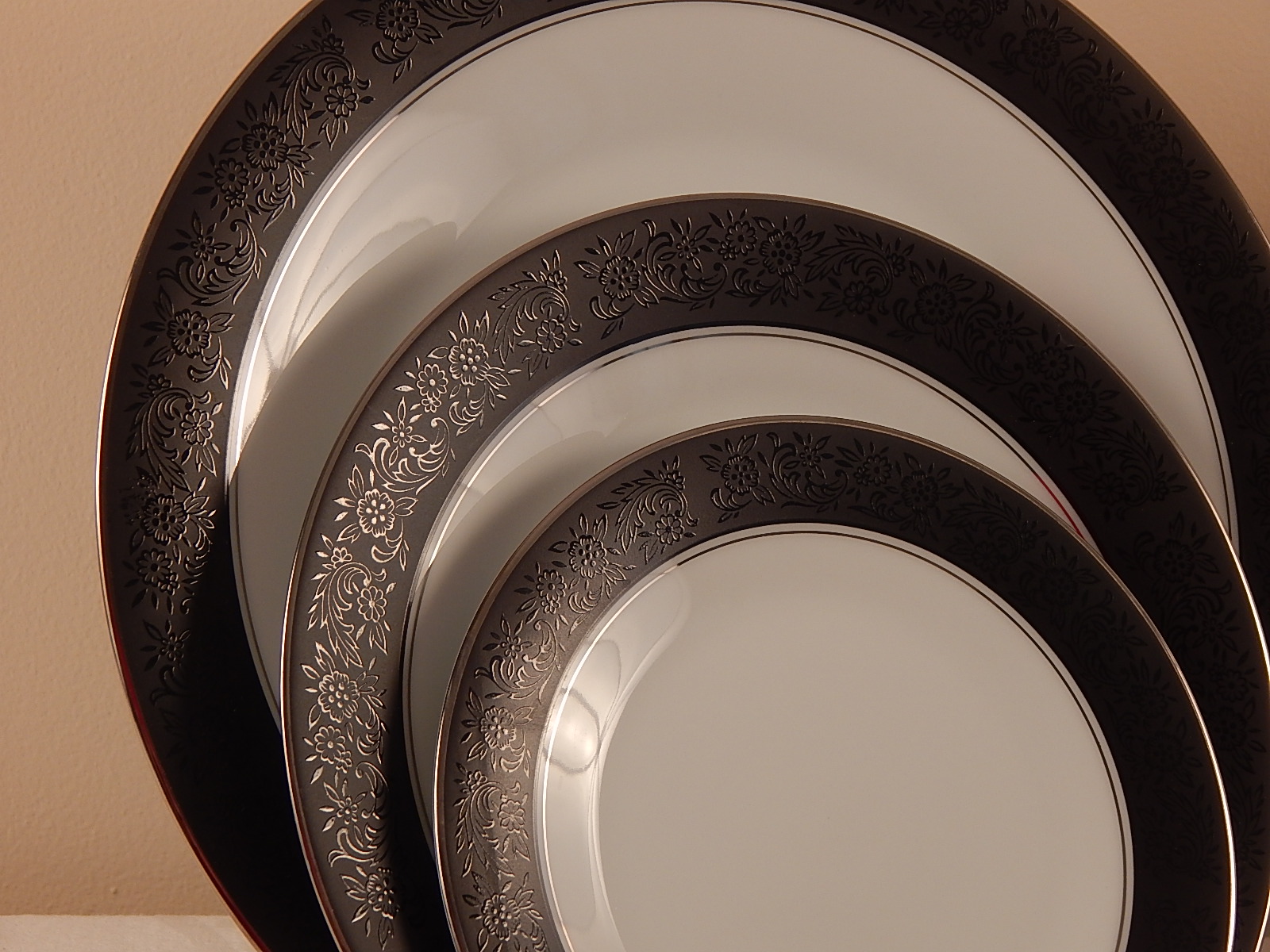 Vintage Noritake 'Mirano' China