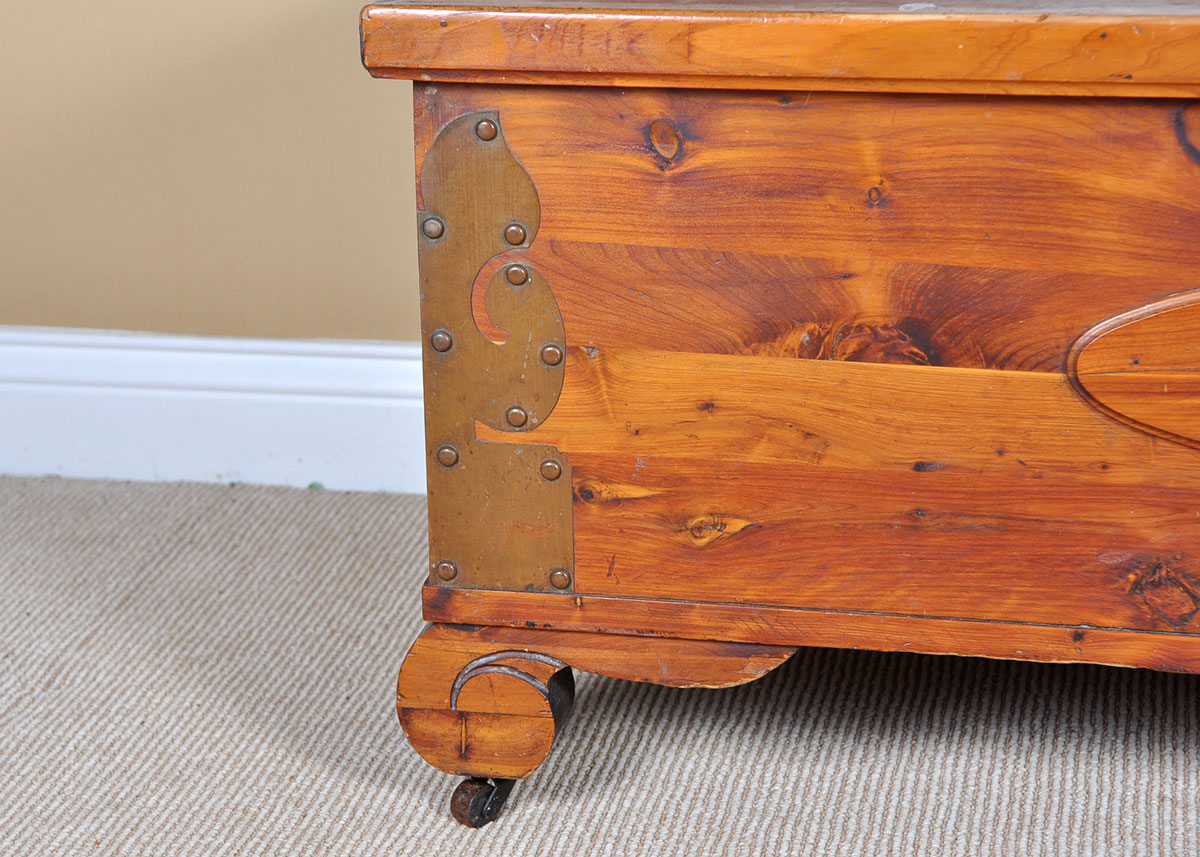 Vintage Roos Chests Cedar Trunk