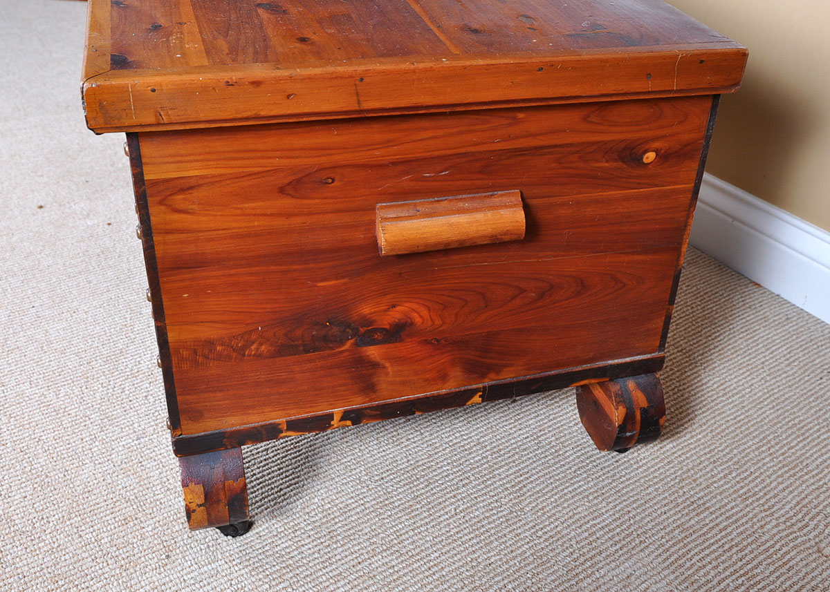 Vintage Roos Chests Cedar Trunk