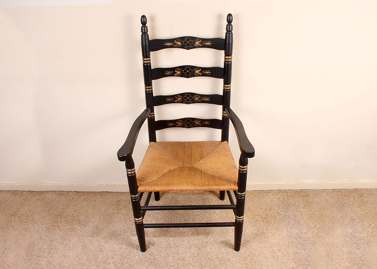 Black Lacquerwork Ladderback Chair