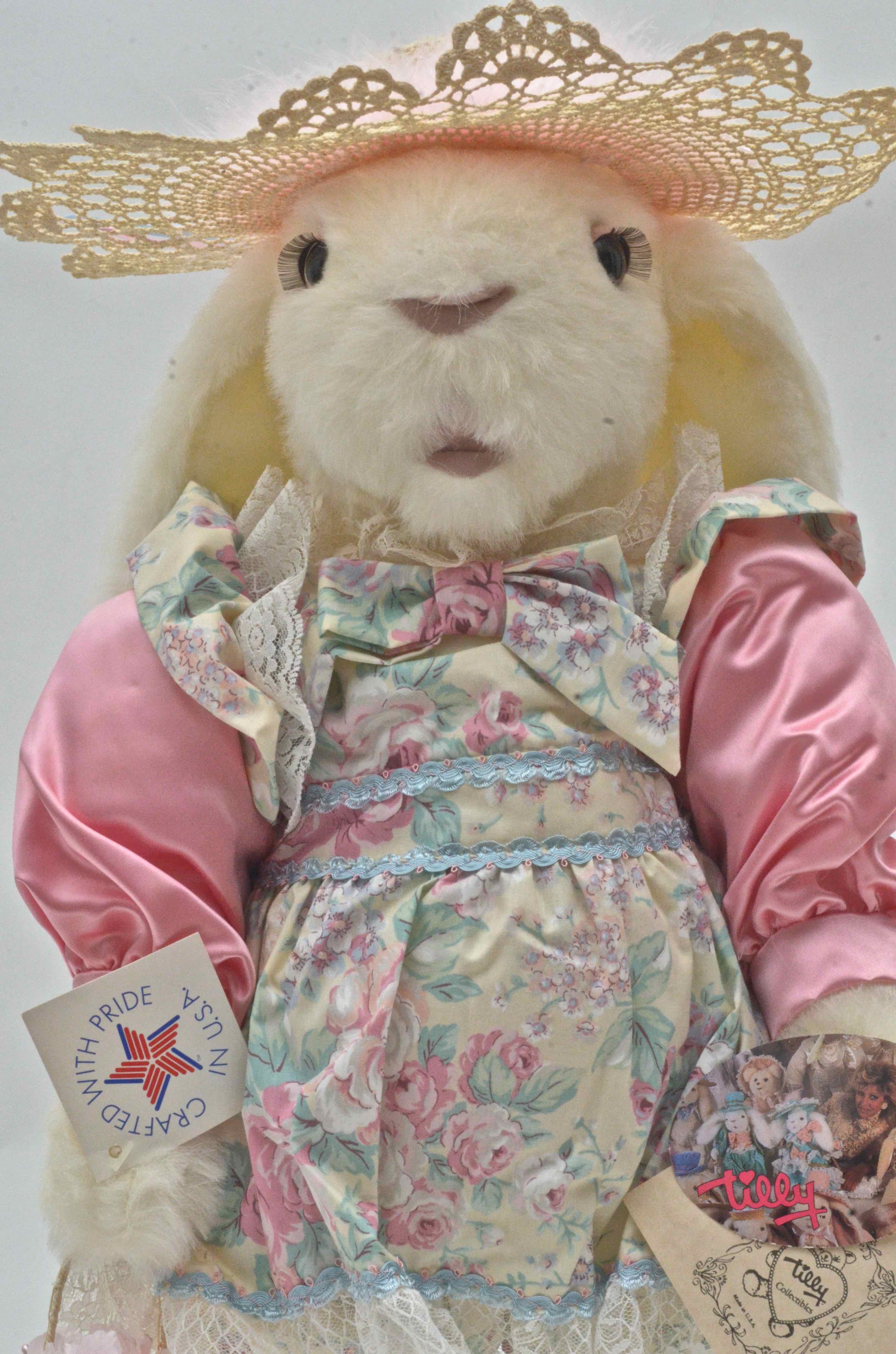 Vintage Tilly Collectible Rabbits - Honey Bunny (1991)
