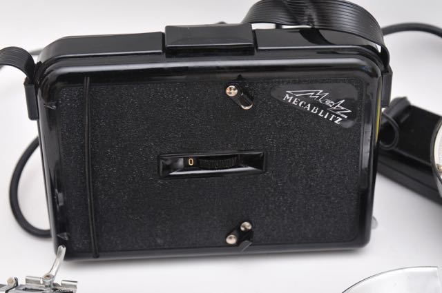 Vintage Metz Mecablitz 32 Flash Kit