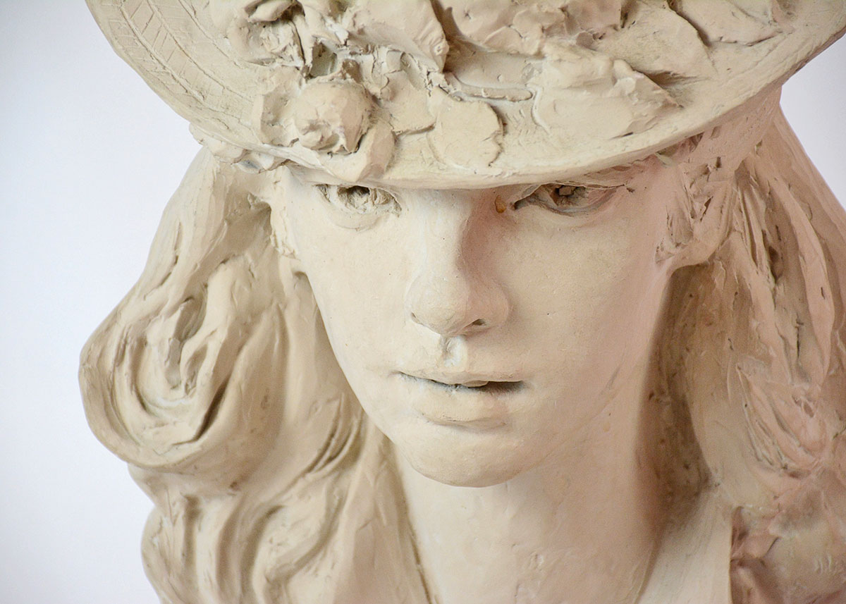 1979 Austin Productions Sculpture of "Robin"