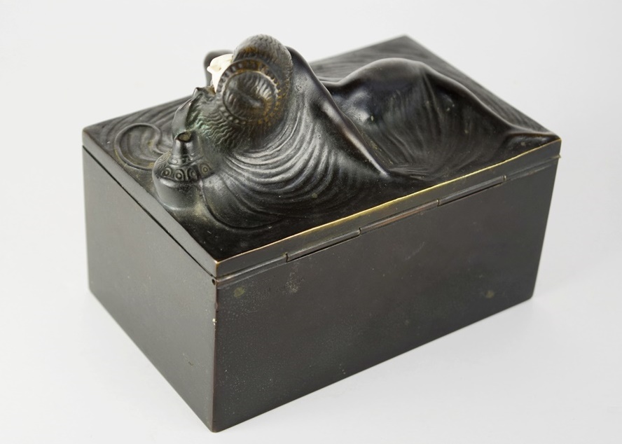 Antique Art Nouveau Bronze Cigarette Box by Peter Tereszczuk (1875-1963)