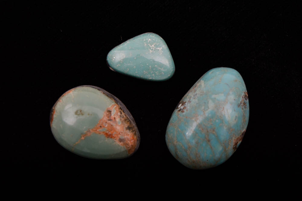 Seven Loose Turquoise Hued Cabachons