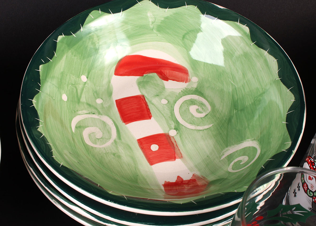 Christmas Themed Dinnerware