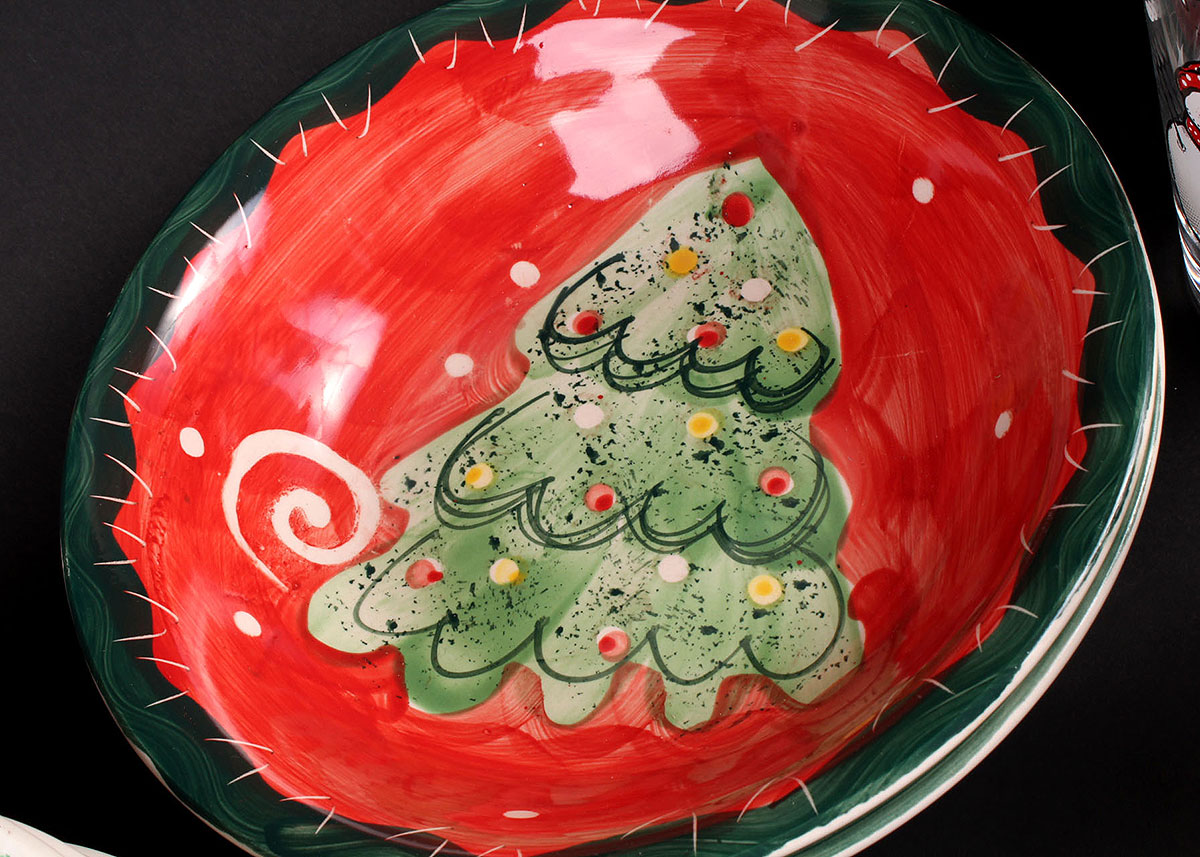 Christmas Themed Dinnerware