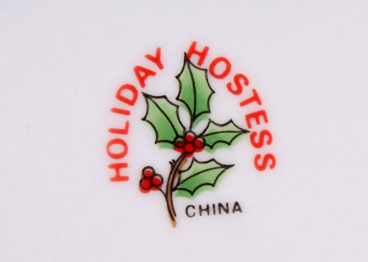 Christmas Themed Dinnerware