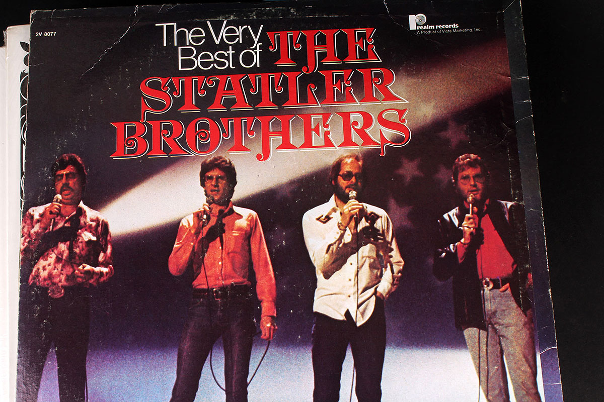 Country Music Vinyl LPs Featuring Willie Nelson