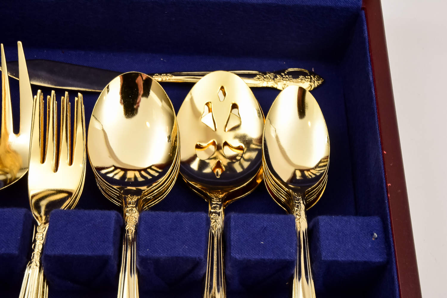 William rogers & Son Service for Eight Flatware Set