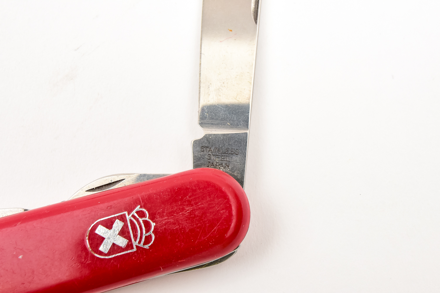 Assortment of Pocket Knifes