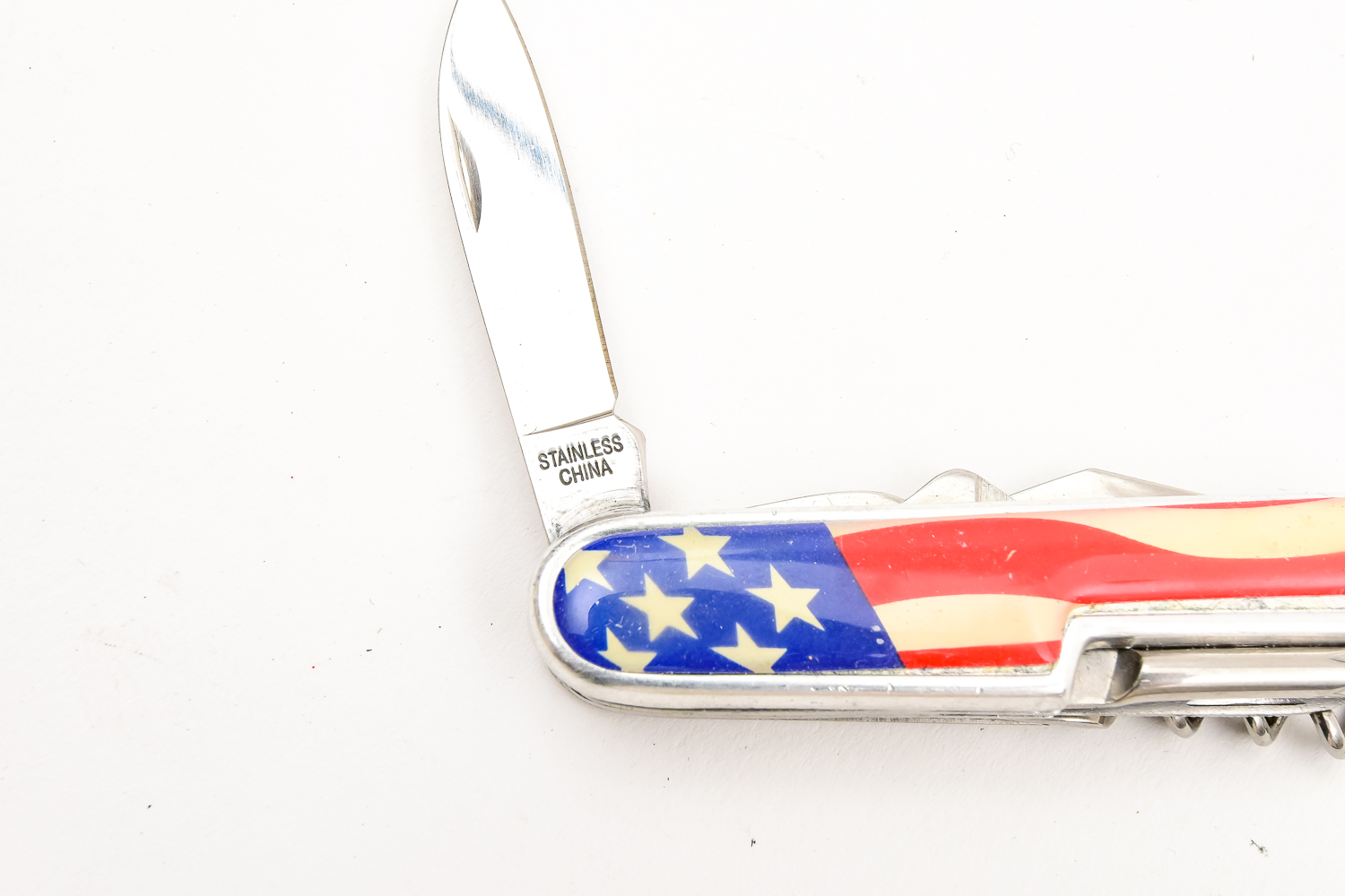 Assortment of Pocket Knifes