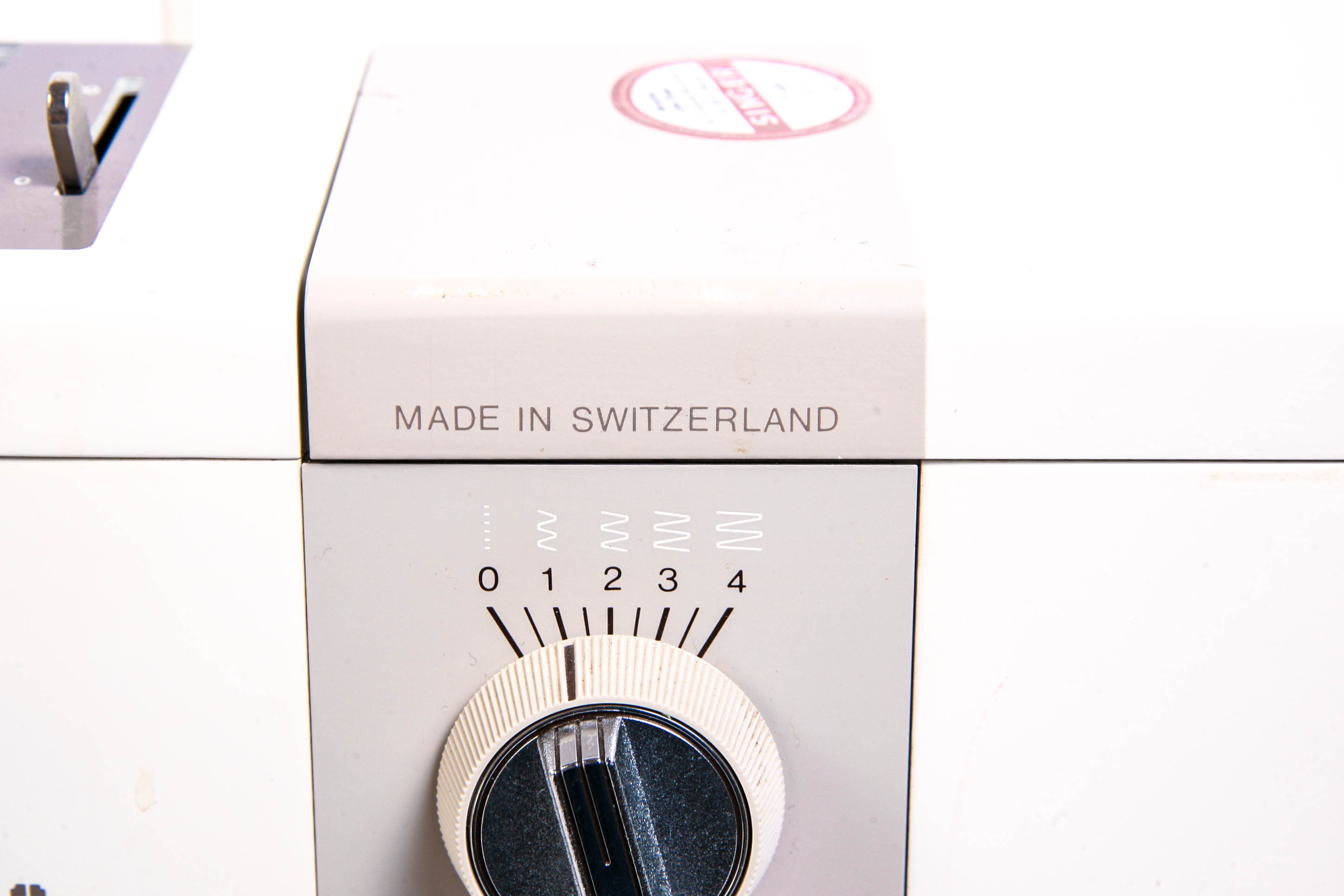 Bernina Record 930 Electric Sewing Machine and Accessories