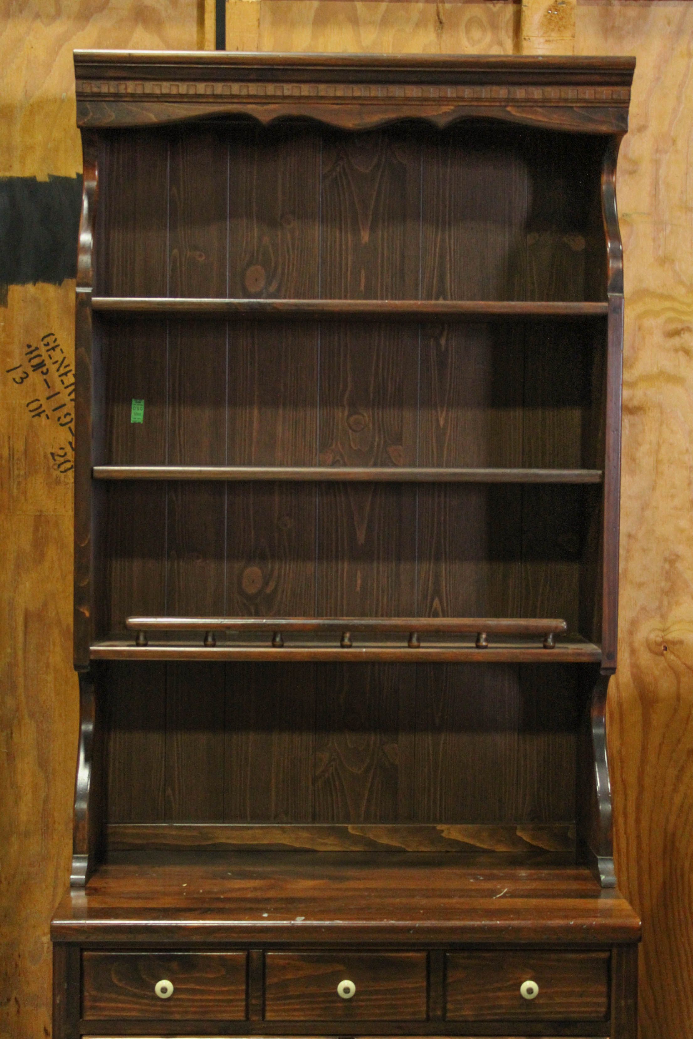 Ethan Allen Federal Style Antiqued Pine Hutch