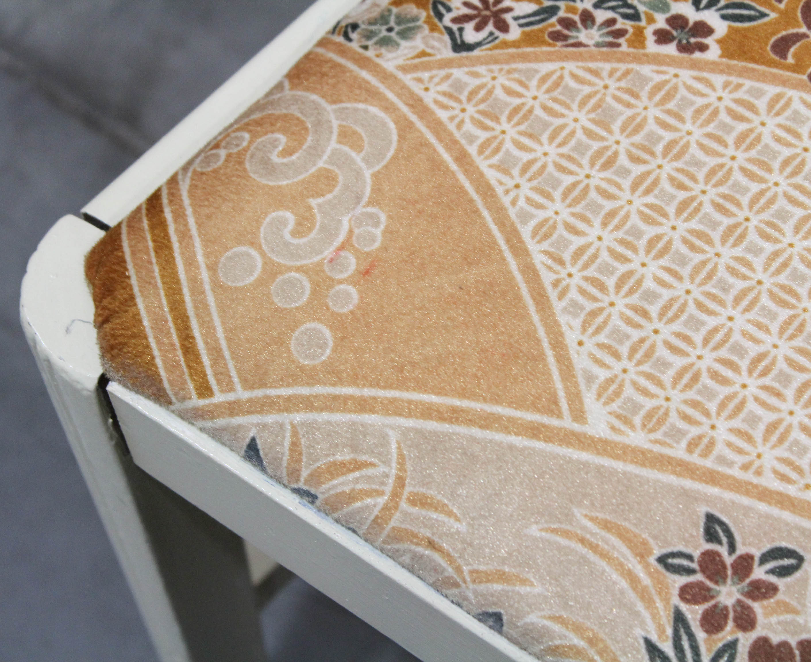 French Provincial Style Vanity Table