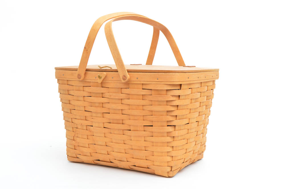 Longaberger Picnic Basket with Fabric Garter