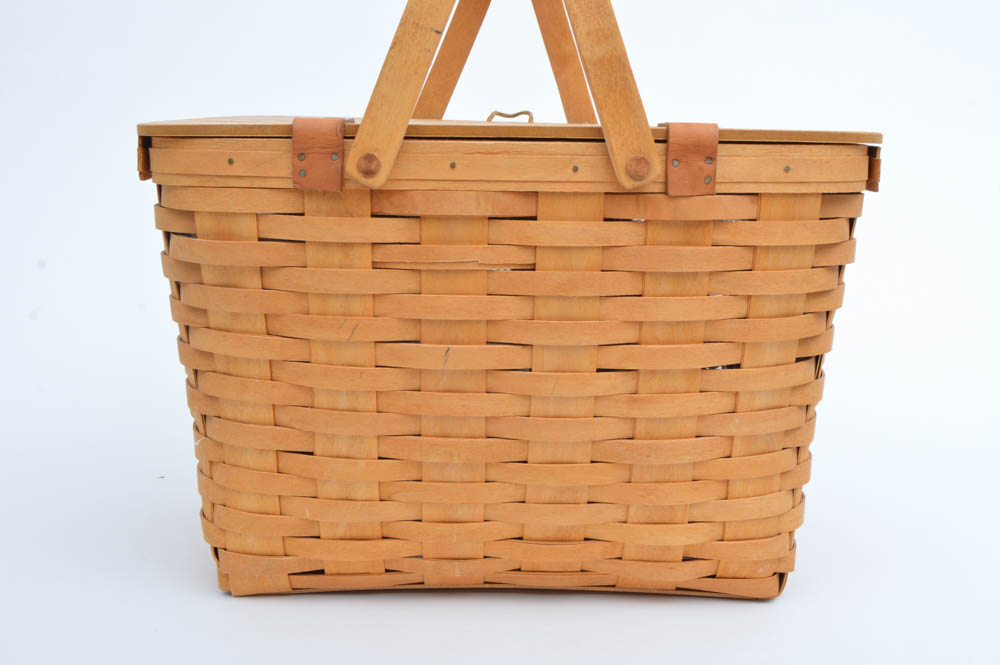 Longaberger Picnic Basket with Fabric Garter