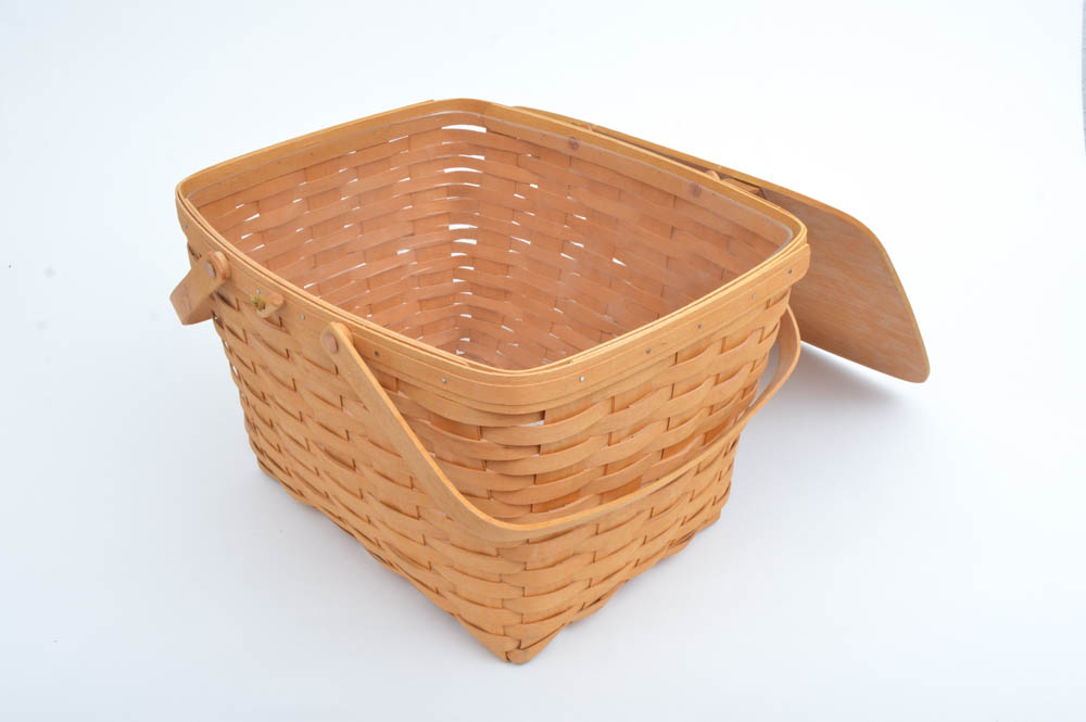 Longaberger Picnic Basket with Fabric Garter