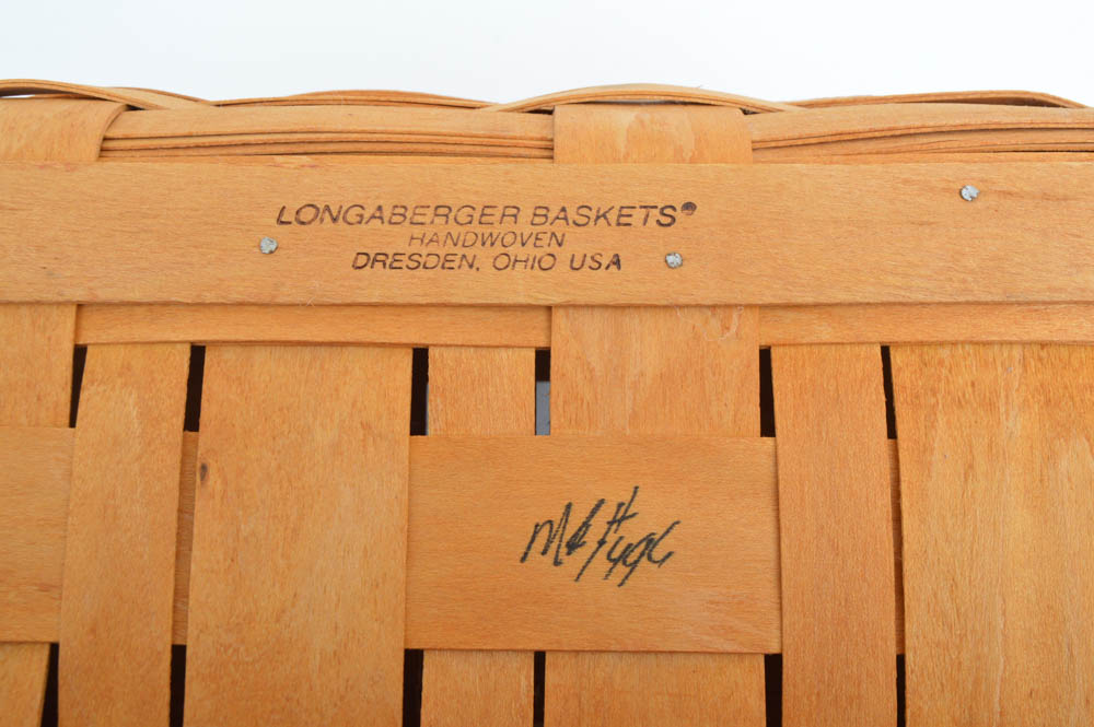 Longaberger Picnic Basket with Fabric Garter