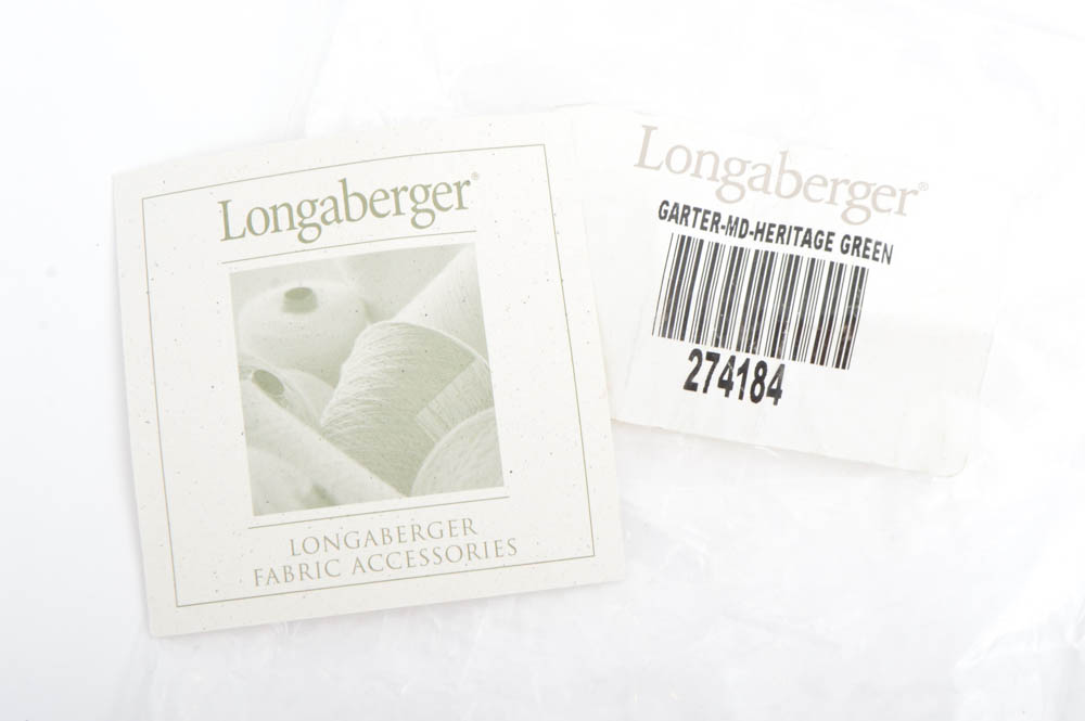 Longaberger Picnic Basket with Fabric Garter