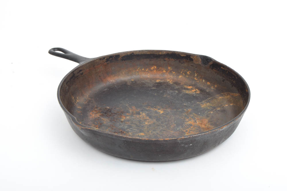 Cast Iron Cookware Collection