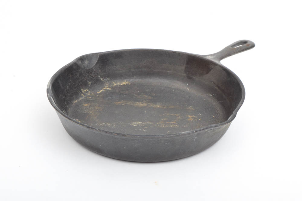 Cast Iron Cookware Collection