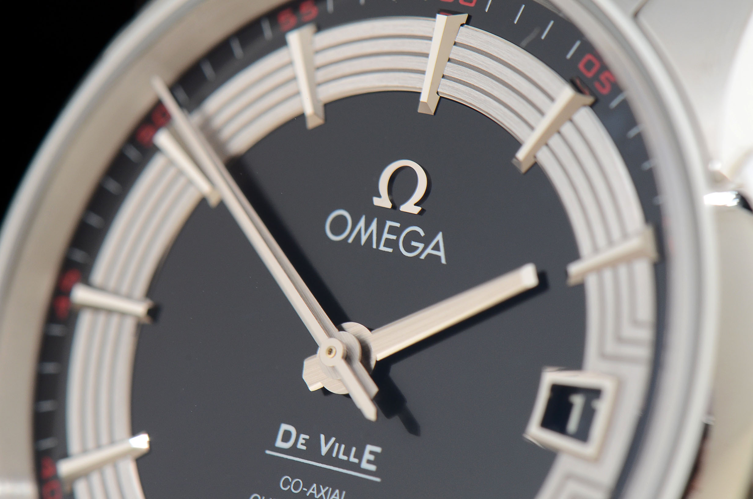 Men's Omega DeVille Hour Vision Black 8500 Bracelet 41MM Watch