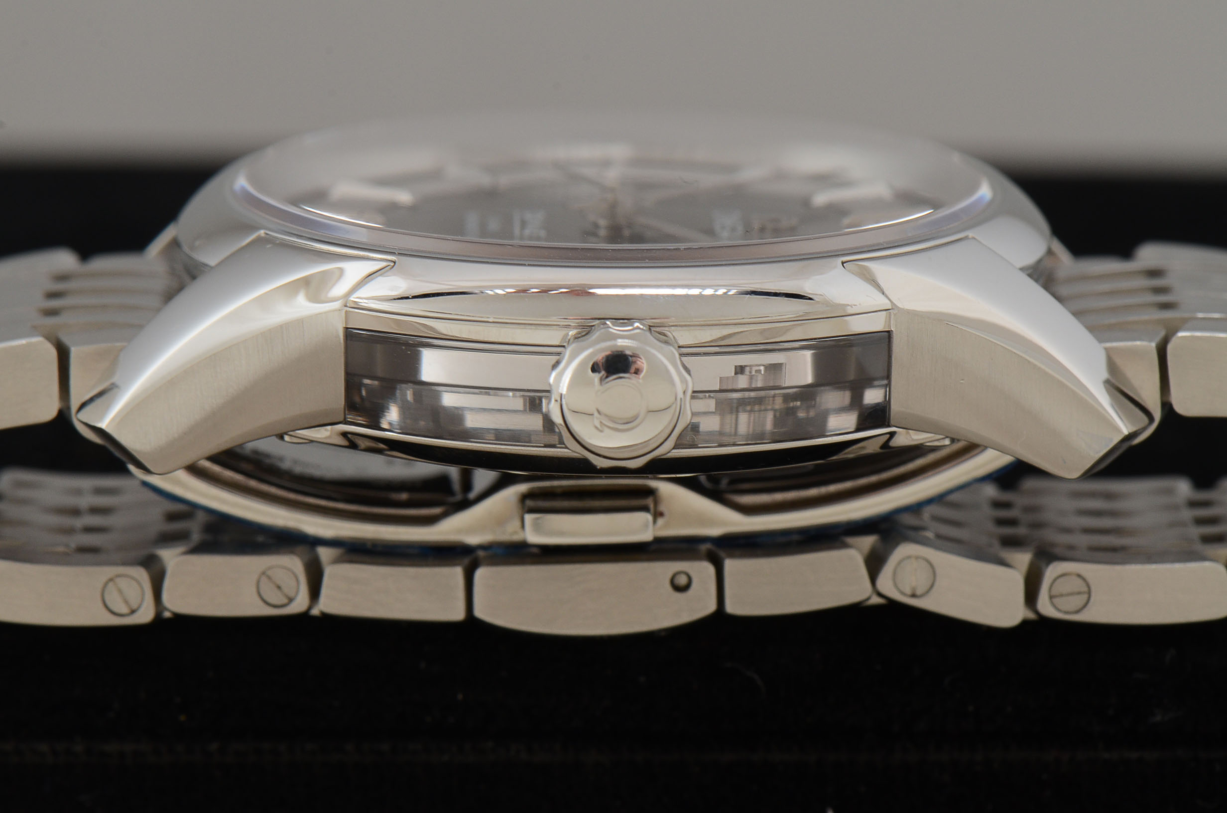 Men's Omega DeVille Hour Vision Black 8500 Bracelet 41MM Watch