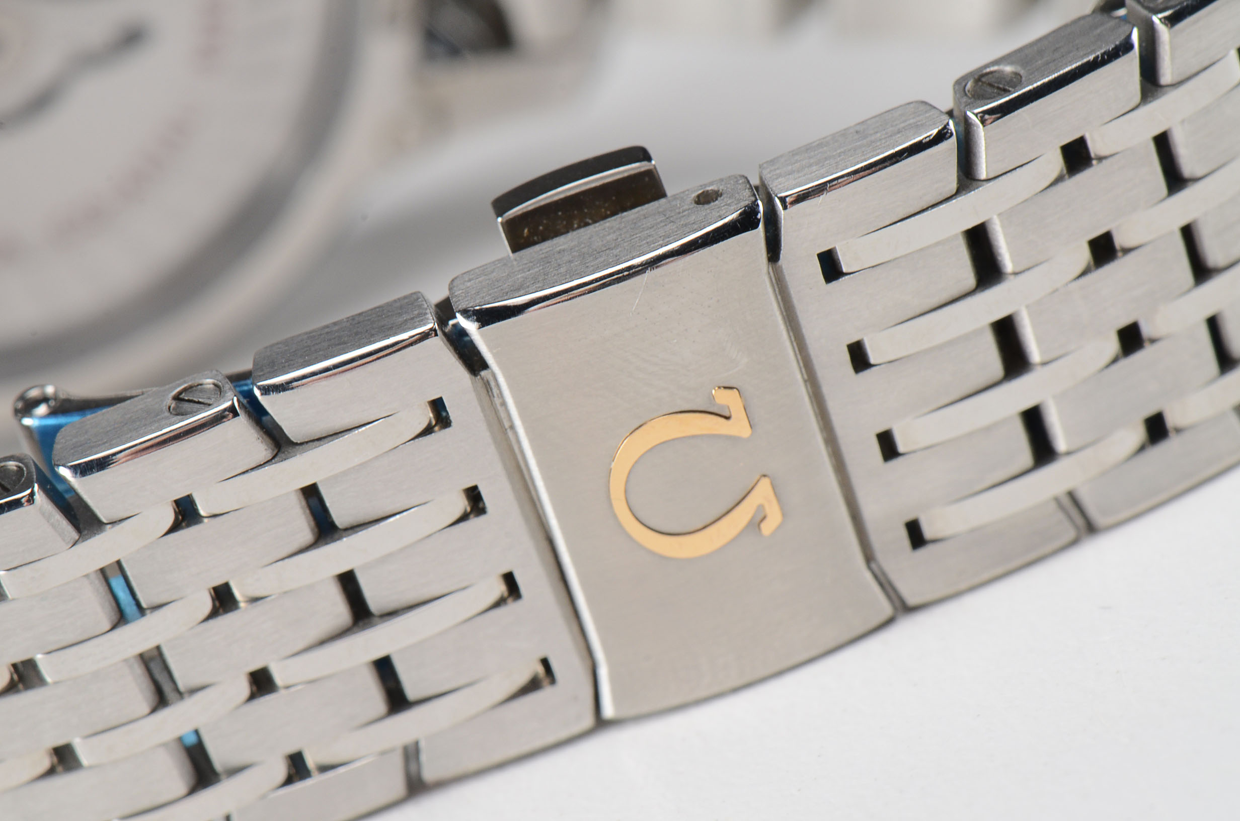 Men's Omega DeVille Hour Vision Black 8500 Bracelet 41MM Watch