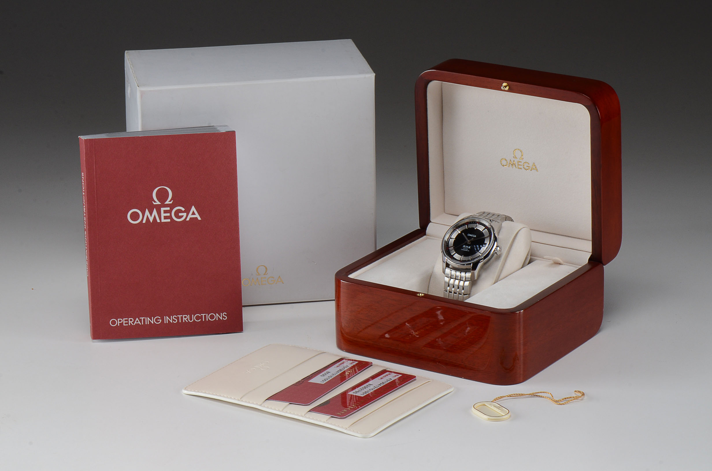 Men's Omega DeVille Hour Vision Black 8500 Bracelet 41MM Watch