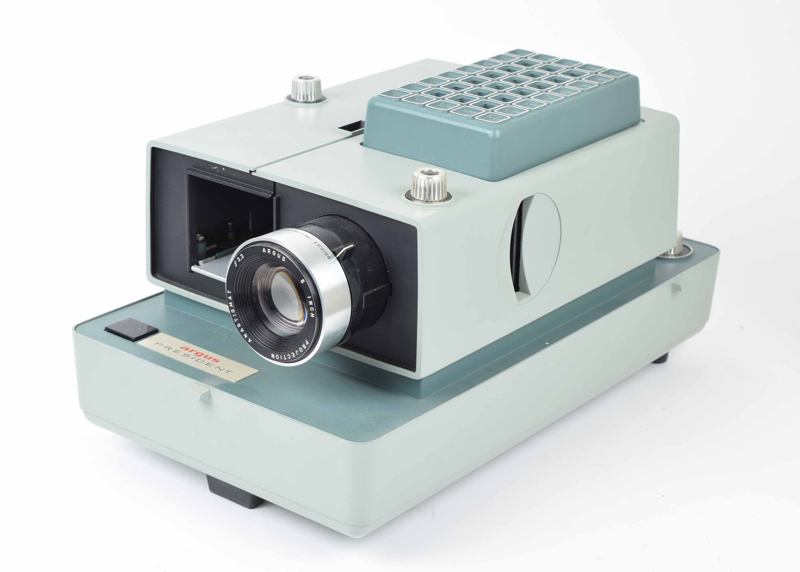 Vintage Argus Color Slide Projector Model 526