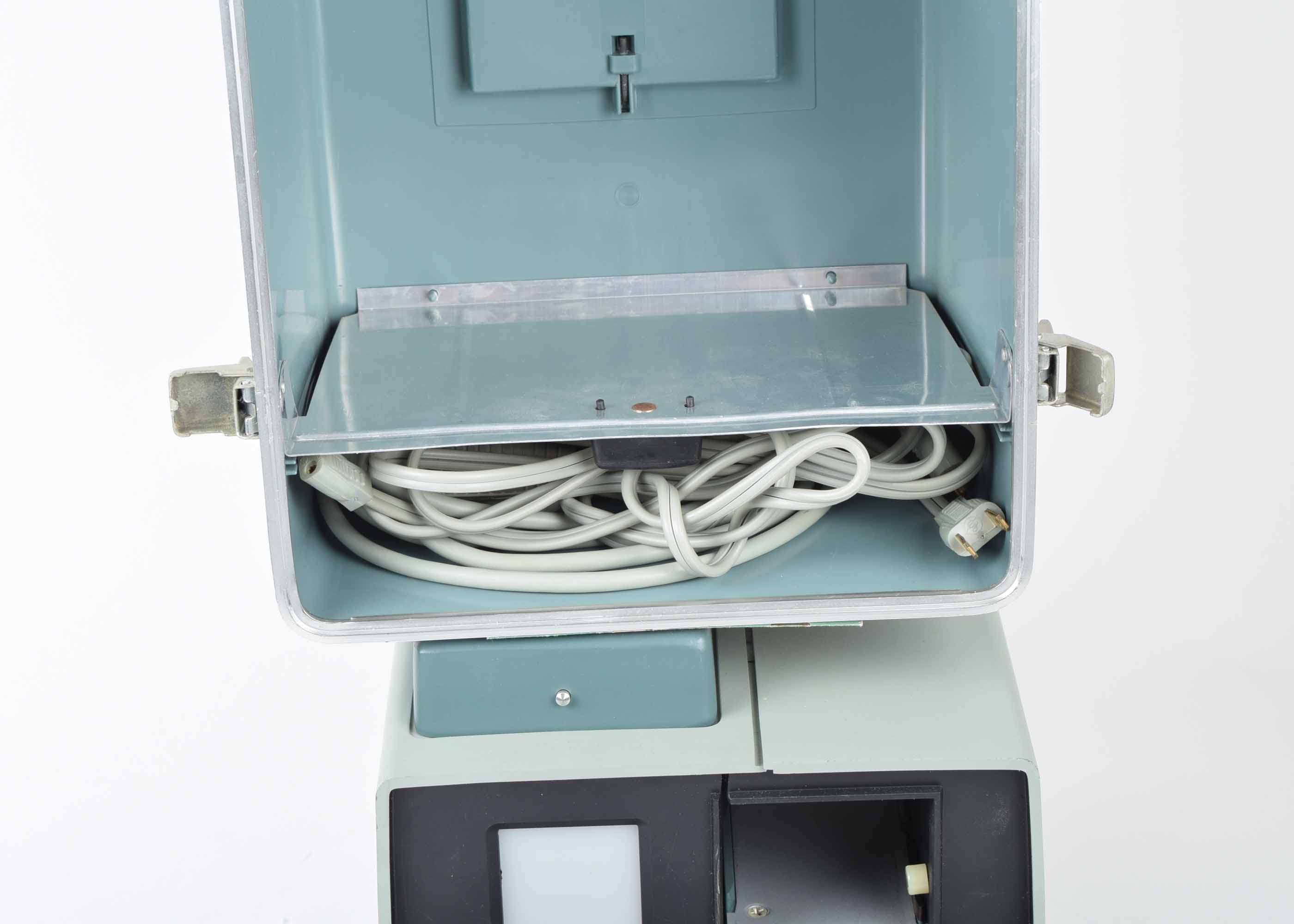 Vintage Argus Color Slide Projector Model 526