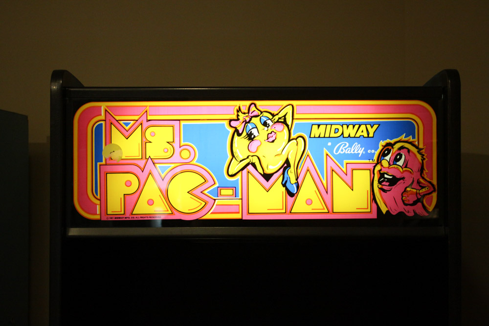 Vintage "Ms. Pac-Man" Arcade Game